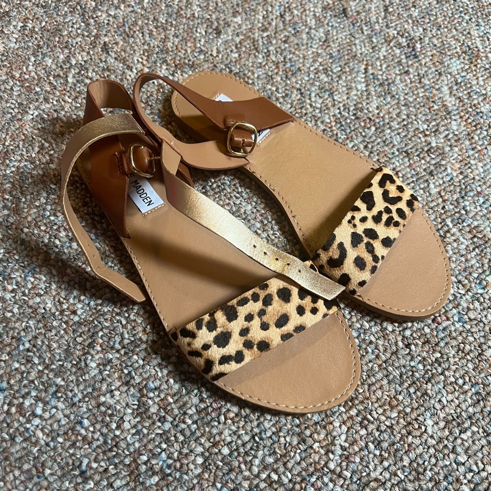 Steve Madden leopard sandal - Picture 3 of 5